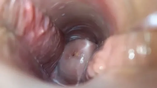 Imagen del video Corrida femenina pov con c&aacute;mara dentro del co&ntilde;o