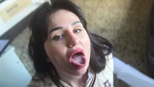 Imagen del video Facial a una colegiala espa&ntilde;ola putilla